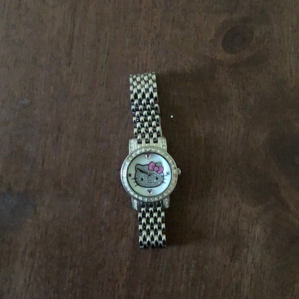Watch - Picture 2 of 4